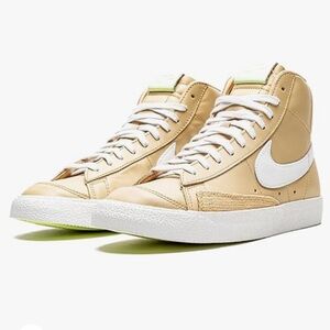 Nike | Blazer Mid '77 High-top Tan Leather Sneakers in Sesame